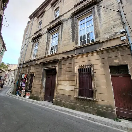 Studio Centre ville Avignon *